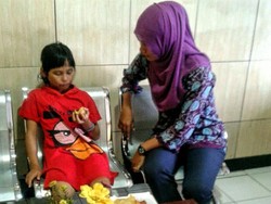 Mencari Orang Tuanya, Adik Manis Kalista Merengek Kangen Mama