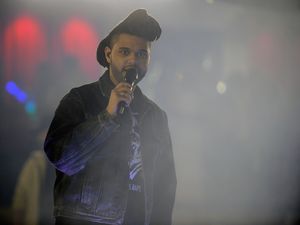Pihak The Weeknd Buka Suara Soal Kasus Pemerkosaan di Backstage