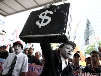 Aksi Pantomim Serikat Pekerja JICT