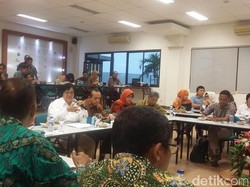 Menteri Siti Tinjau Pabrik Pengolahan Limbah Beracun di Cileungsi
