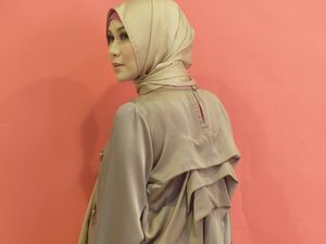 Foto: Mengintip Belakang Layar Pemotretan Fashion Zaskia Mecca