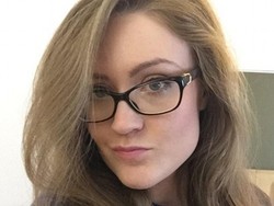 Tidak Keramas Pakai Sampo Selama Setahun, Rambut Wanita Ini Malah Lebat