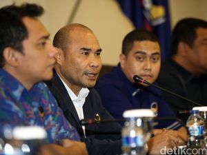 MKD DPR-Polri Saling Tunggu soal Proses Pidato Viktor Laiskodat MKD DPR-Polri Saling Tunggu soal Proses Pidato Viktor Laiskodat
