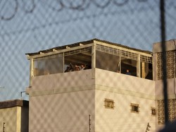 Pakai Mobil Polisi Palsu, 4 Pria Bersenjata Ditangkap di Meksiko