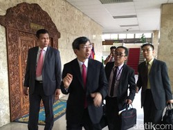 Temui Darmin, Presiden ADB Apresiasi Revisi Aturan DNI