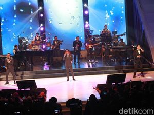 Konsisten Berkarya, Kahitna Raih Penghargaan Spesial di Ultah ke-30