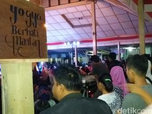 Jelang Valentine, Ratusan Anak Muda Yogya Serbu Festival Melupakan Mantan