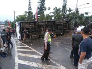 Ini Identitas Korban Kecelakaan Bus Pariwisata di Puncak