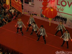 Heboh! Fans Ramaikan KPop Love Style di Mangga Dua Square