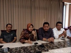 Saat Dilantik Jadi Walikota, Risma Pakai Sepatu Produk eks Dolly