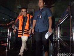 Pengusaha Penyuap Kasubdit MA Selesai Diperiksa, Resmi Ditahan KPK