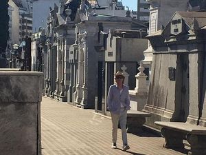 Situs Sejarah Argentina Tutup karena Kunjungan Mick Jagger, Warga Protes