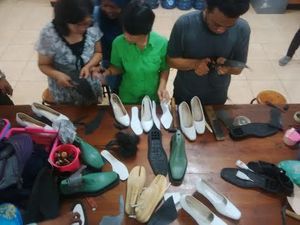 Risma akan Resmikan Eks Lokalisasi Dolly Menjadi Kampung Wisata Risma akan Resmikan Eks Lokalisasi Dolly Menjadi Kampung Wisata