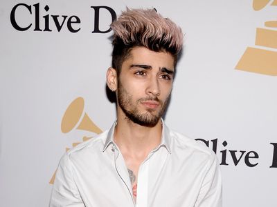 Rambut Zayn Malik Sekarang Pink Muda, Yay or Nay?