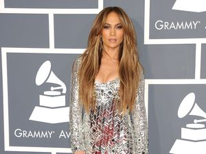 Dilecehkan Sutradara, Jennifer Lopez Sebut Jiwa Premannya Keluar