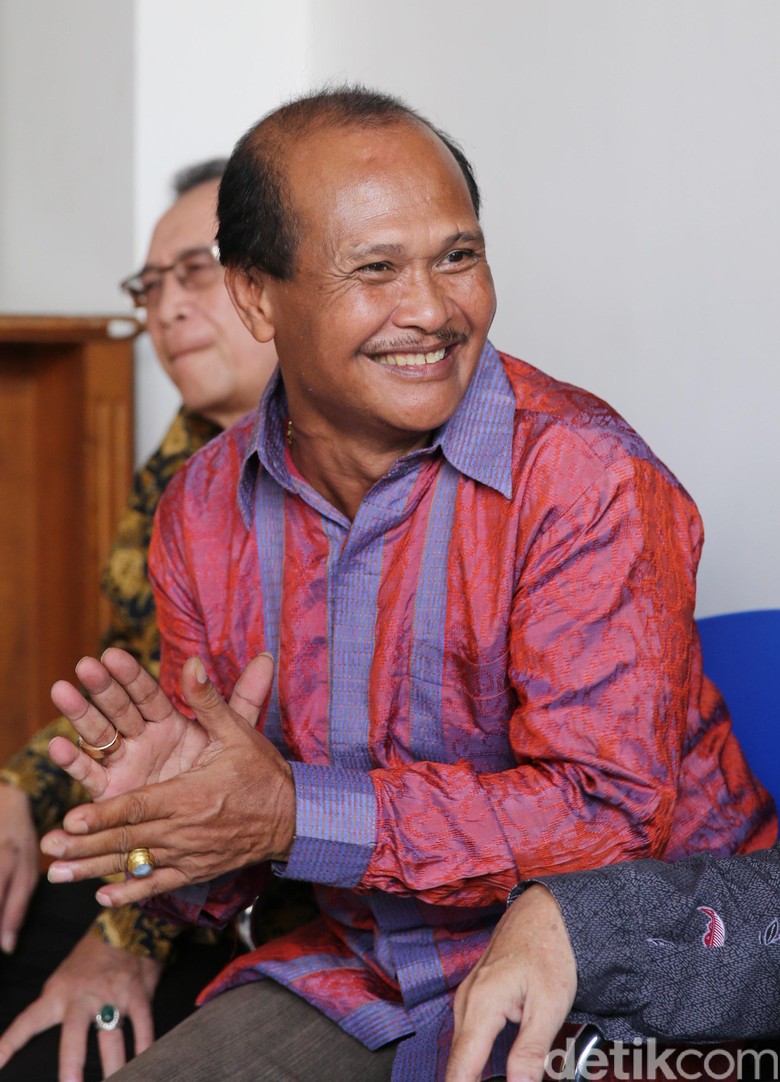 Apakah Prabowo Tahu Daeng Aziz Bos Kalijodo Jadi Caleg Gerindra? Apakah Prabowo Tahu Daeng Aziz Bos Kalijodo Jadi Caleg Gerindra?