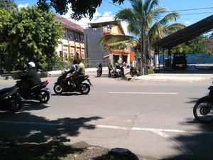 Kapolri: Satu Tersangka Tewas dalam Baku Tembak di Bima Kapolri: Satu Tersangka Tewas dalam Baku Tembak di Bima