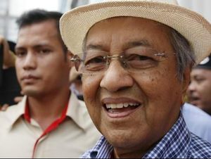Mahathir Mohamad Serukan Warga Malaysia Ikut Demo Desak PM Najib Mundur Mahathir Mohamad Serukan Warga Malaysia Ikut Demo Desak PM Najib Mundur