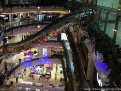 Perosotan Raksasa di China Picu Ketakutan dan Kecaman