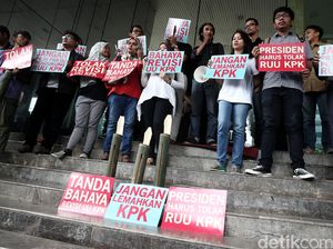 Janggalnya Situasi Seputar Revisi UU KPK