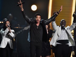 Kondisi Terkini Lionel Richie Setelah Dilarikan ke RS
