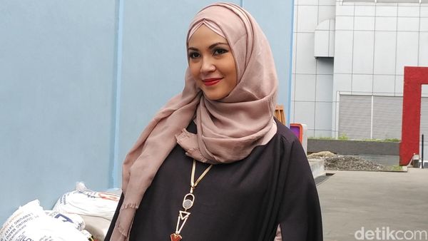 Perut Hamil 8 Bulan Ratna Galih