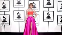 Taylor Swift Seksi dan Cantik Banget di Grammy Awards 2016!