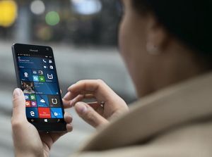 Microsoft Ogah Boyong Aplikasi Android ke Windows Microsoft Ogah Boyong Aplikasi Android ke Windows