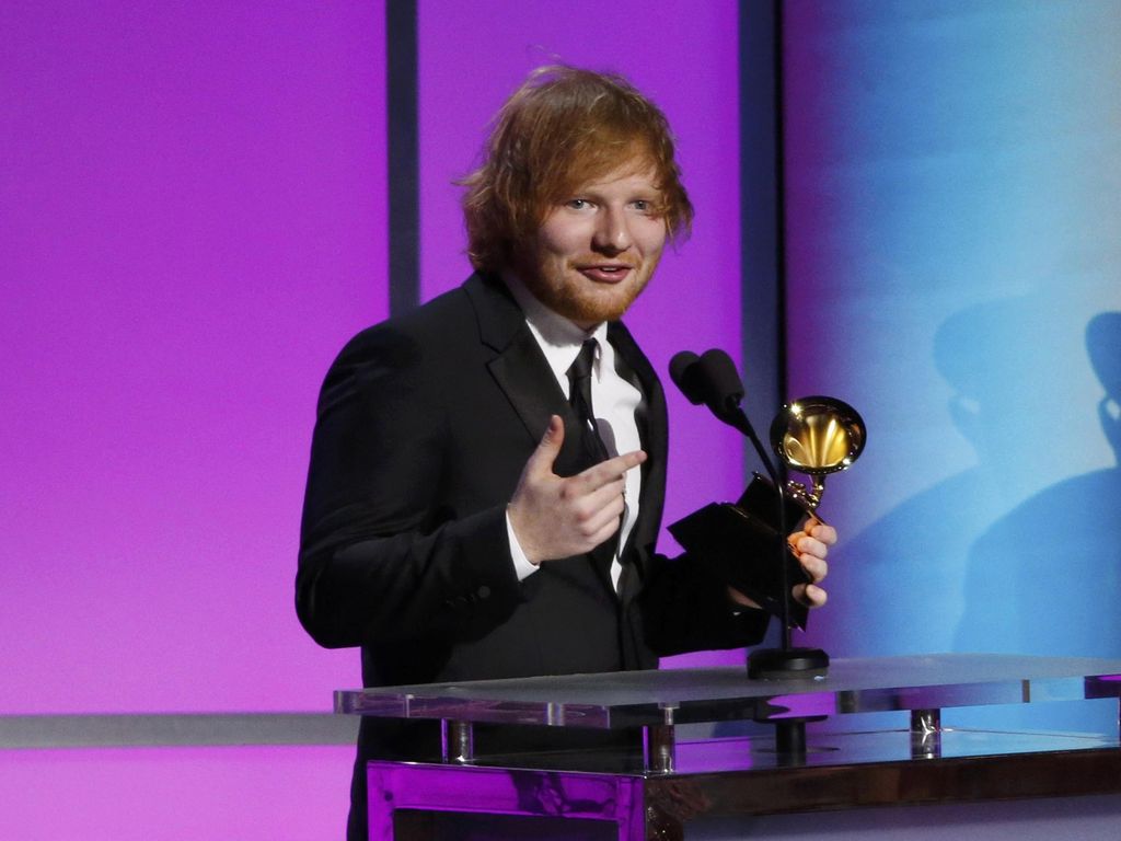 Divide Hadiahi Ed Sheeran Piala Grammy