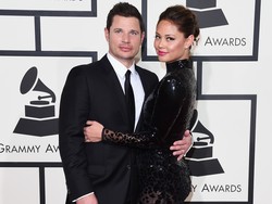 Cara Nick Lachey dan Istri Menyelesaikan Masalah dengan Batu Gunting Kertas