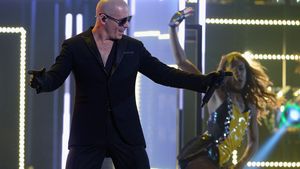 Adios! Pitbull Tutup Gelaran Grammy 2016