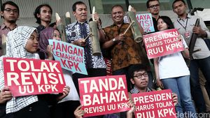 Ketua KPK Pukul Kentungan Tolak Revisi UU KPK