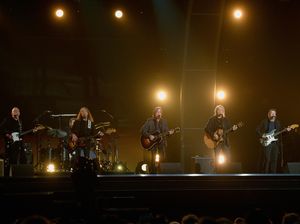 Penampilan Syahdu Stevie Wonder hingga James Bay di Grammy 2016