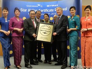 Kembali Jadi Maskapai Bintang Lima, Garuda Dipuji Rini Soemarno