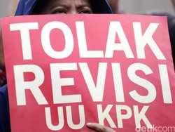 Mahasiswa Demo Lagi di DPRD NTB