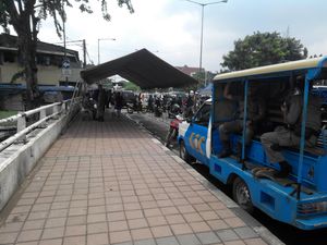 Satpol PP Mulai Disiagakan di Pintu Masuk Kalijodo Zona Jakbar
