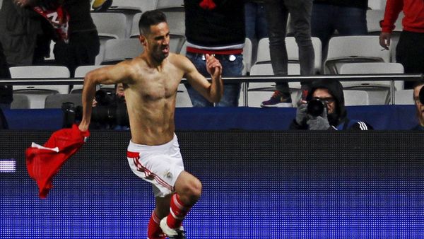 Jonas Menangkan Benfica Atas Zenit