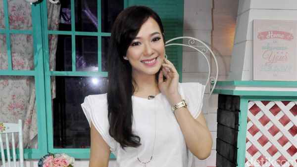 Yuanita Christiani Makin Sweet dan Cantik Jelang Usia 30 Tahun