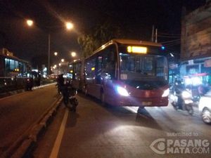 TransJ Mogok di Jl Otista, Lalin Tersendat