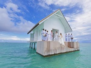 Menikah di Tengah Laut Maladewa, Mau?