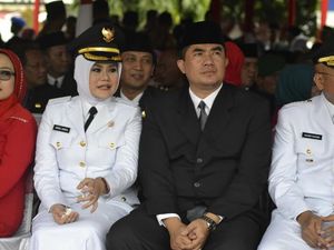 Bupati Cantik ini Akan Rutin Salat Subuh Keliling Kendal dan Sapa Warga