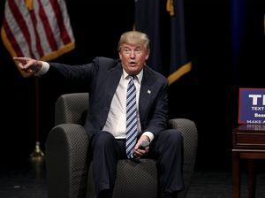 Donald Trump: Ayo Boikot Apple! Donald Trump: Ayo Boikot Apple!