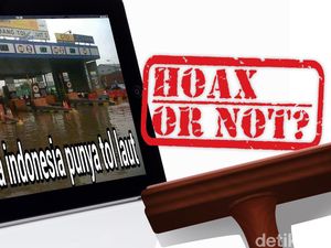 Foto Tol Laut Banjir di Gerbang Tol Pluit 3