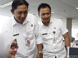 Jokowi Teken PP Gaji Ke-13 dan THR untuk PNS, Ini Penjelasannya