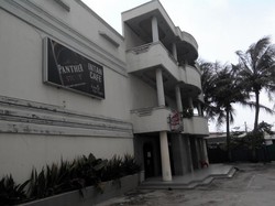 Kafe Intan Milik Daeng Aziz, Walkot Jakarta Utara: Pasti Diratakan!