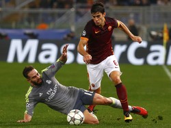 Di Santiago Bernabeu, Roma Tak Perlu Takut-Takut