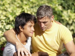 Manfaat Keterlibatan Ayah Bermain dengan Anak