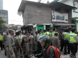 Bos Kafe: Tempat Paling Aman Ya di Kalijodo