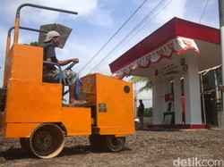 Berhasil Rakit Slender, Sariman Berencana Buat Backhoe Mini
