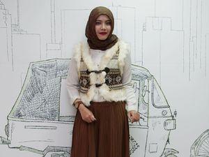 Cerita Aisyah Haerani, Hijabers Muda yang Taklukan 10 Gunung di Indonesia Cerita Aisyah Haerani, Hijabers Muda yang Taklukan 10 Gunung di Indonesia